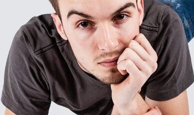 Мужчина хочет увеличить свой пенис естественным путем